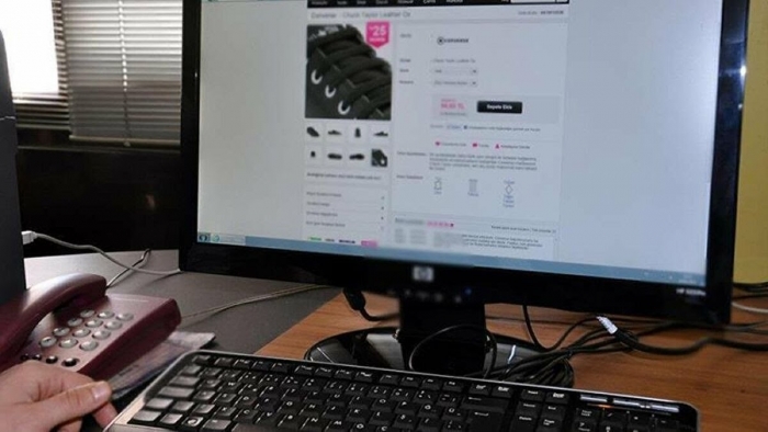 fakirleşiyoruz deyip efsane cuma da rekor kırmak