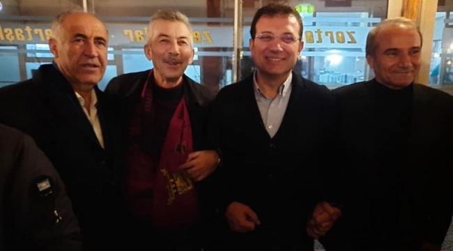 ekrem imamoğlu nun elazığ da gülücükler dağıtması