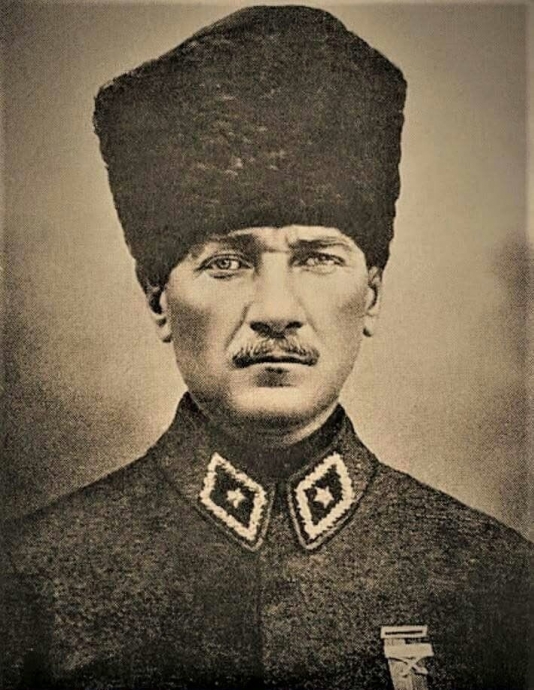 en sevilen atatürk şiirleri