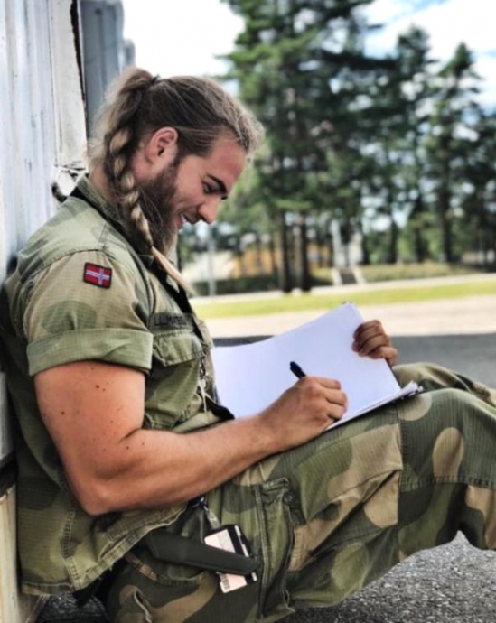 norweç in kraliyet subayı