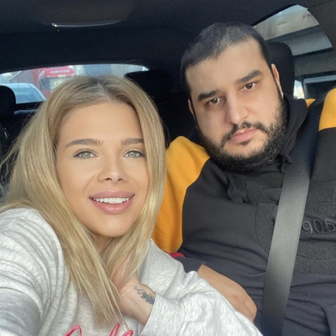 damla ersubaşı nın eşiyle paylaştığı fotoğraf