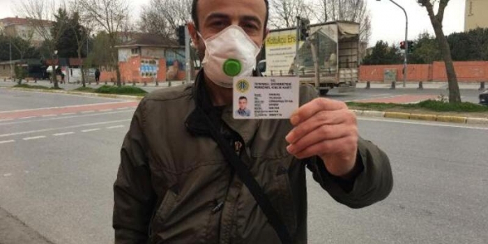 hakaret edilerek otobüsten indirilen erkek hemşire