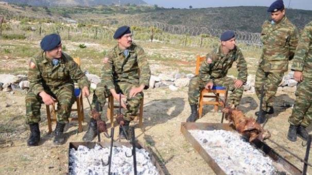 yunan cumhurbaşkanının eşek adasını ziyareti