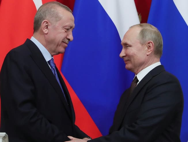 katil esed kardeşim putin