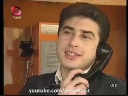 kaleci saçlı adam