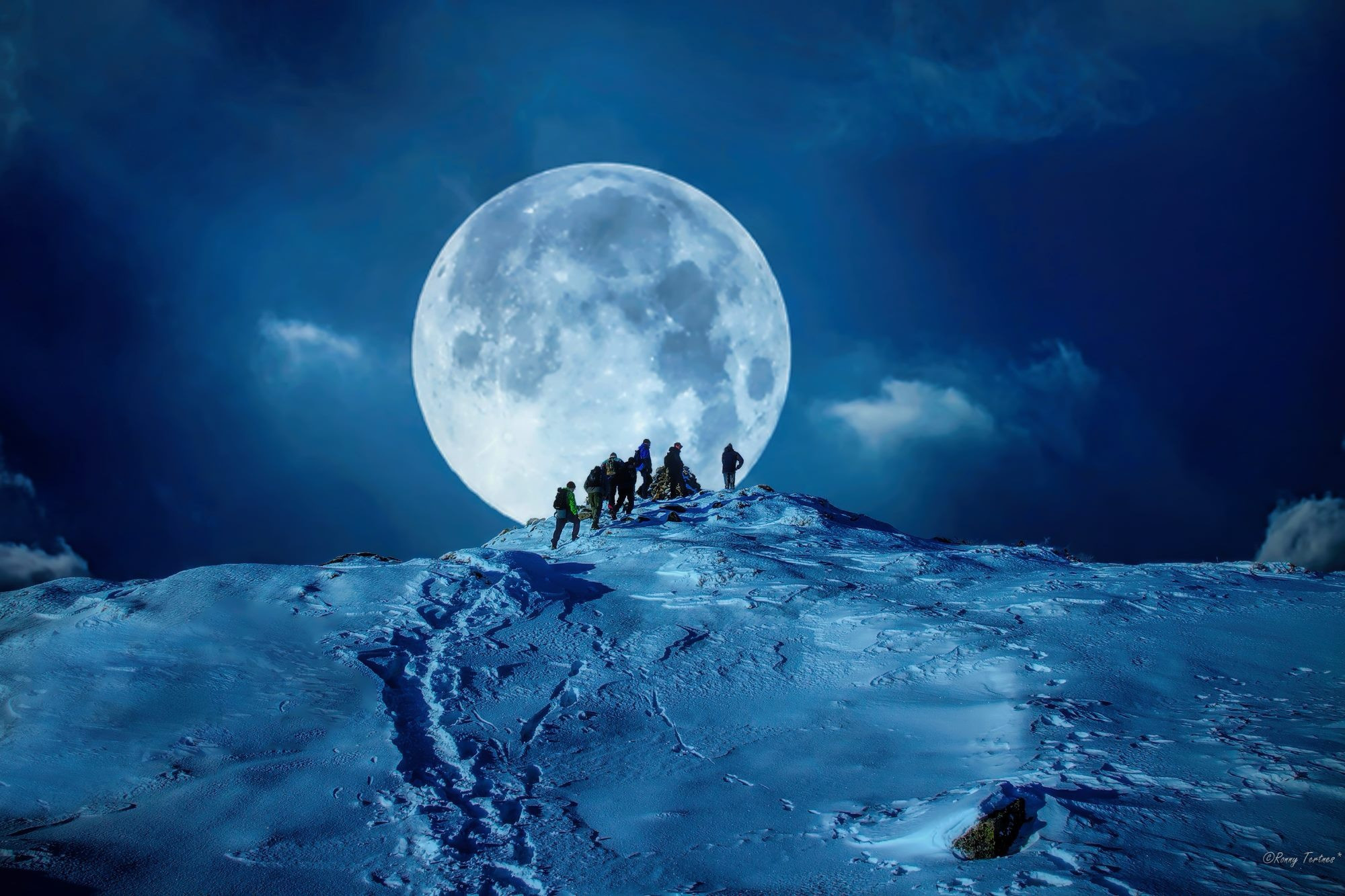 Зима Луна
