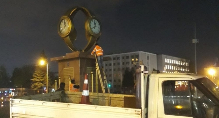 mansur yavaş ın gökçek in saat anıtını kaldırması