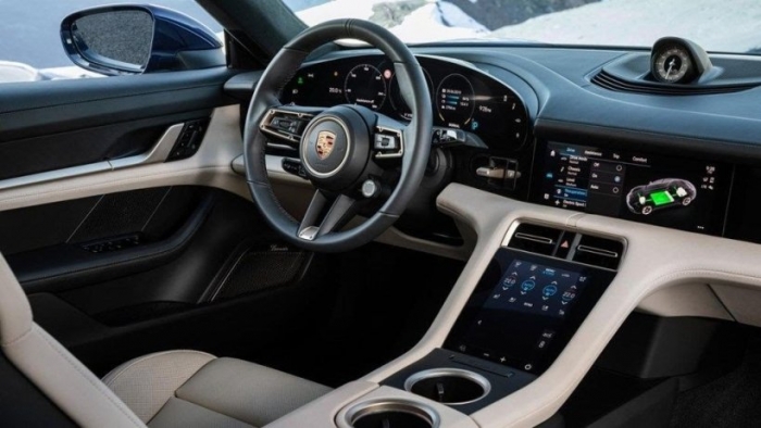 porsche un türkçe isimli elektrikli aracı