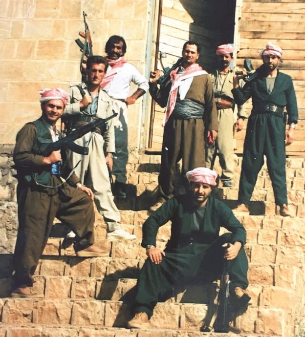 orgeneralin peşmergeli kıyafeti