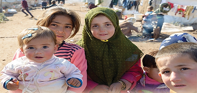 Öğrencilerden Irak ve Suriyeli mültecilere 10 bin battaniye!