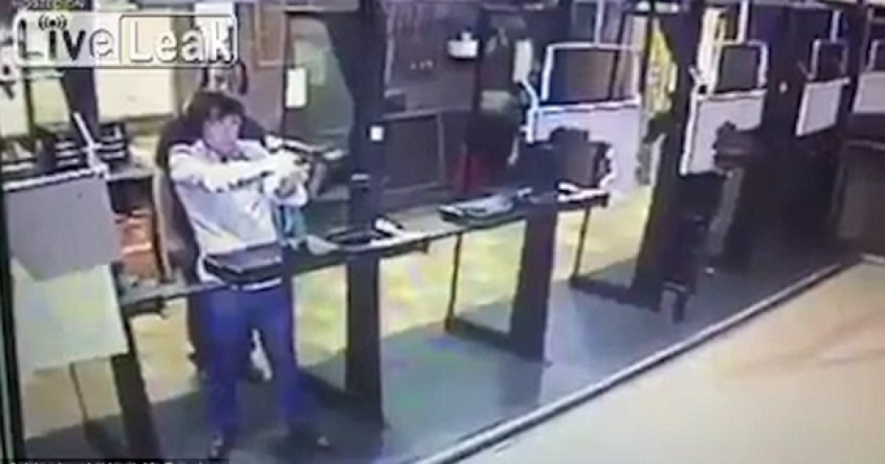 Atış Poligonunda Kendisini Öldürmeye Çalışan Adam Eğitmeni Vurdu