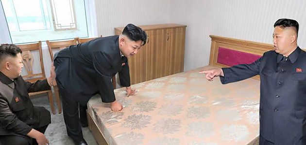 İnternetten Kuzey Kore Lideri Kim Jong Un'un Eğilmiş Haldeki Fotosuyla Dalga Geçen 19 Eğlenceli Çalışma