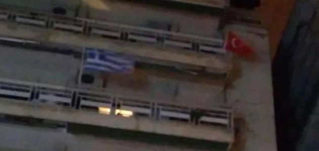 Selanik'te Türk Bayrağı Krizi