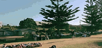 Süper Güçleri Olduğundan Şüpheleneceğiniz İnsanların Süper Şeyler Yaparkenki Hallerini Gösteren 13 Gif