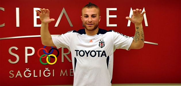 Gökhan Töre ve Mustafa Pektemek’ten milli fedakarlık!