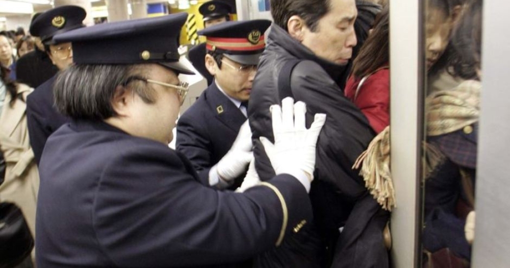 Tokyo Metrosunda Sıradan Bir Gün