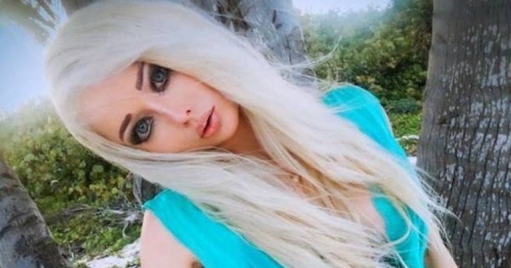Barbie'ye Benzemek İçin Onlarca Kez Bıçak Altına Yatan Ukraynalı Mankenin 20 Şaşırtıcı Fotoğrafı