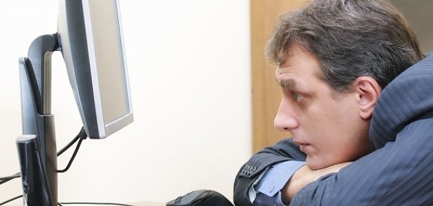 Ortalama Bir Ofis Çalışanının Gün İçinde Aklından Geçen 16 Rutin Düşünce