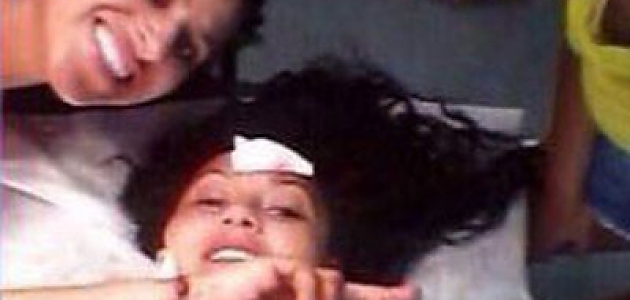 Yüksek Hızla Araba Kullanırken Selfie Çekmeye Çalışan Bir Kadının Hazin Sonundan 4 Fotoğraf