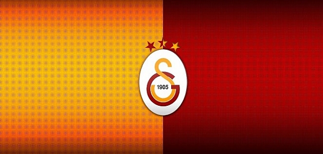 Bıçaklanan Sırp taraftar ağır yaralandı!