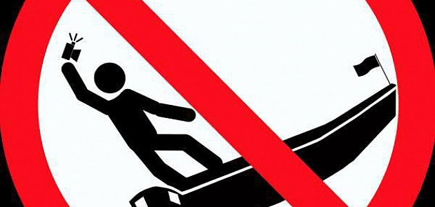 Ruslar'ın Selfie Meraklısı Vatandaşlarını Uyarmak İçin Kullandıkları Birbirinden İlginç 9 Uyarı İşareti