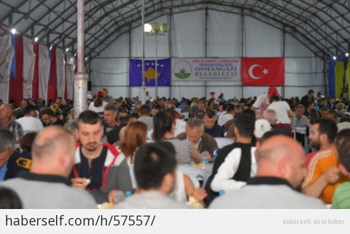 Osmangazi Belediyesi’nin Kosova'da Kurulan İftar Çadırından 3 Güzel Kare