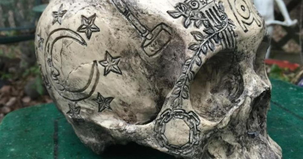 İnsan Kafataslarını Kusursuz Sanat Eserlerine Çeviren Sanatçının 14 Ürpertici Çalışması