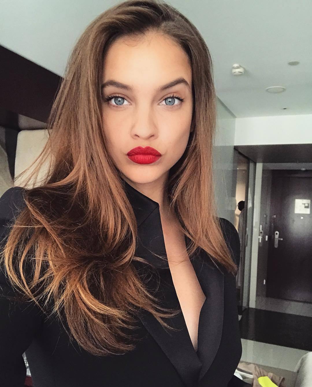 Barbara Palvin Vs Josephine Skriver Uludağ Sözlük