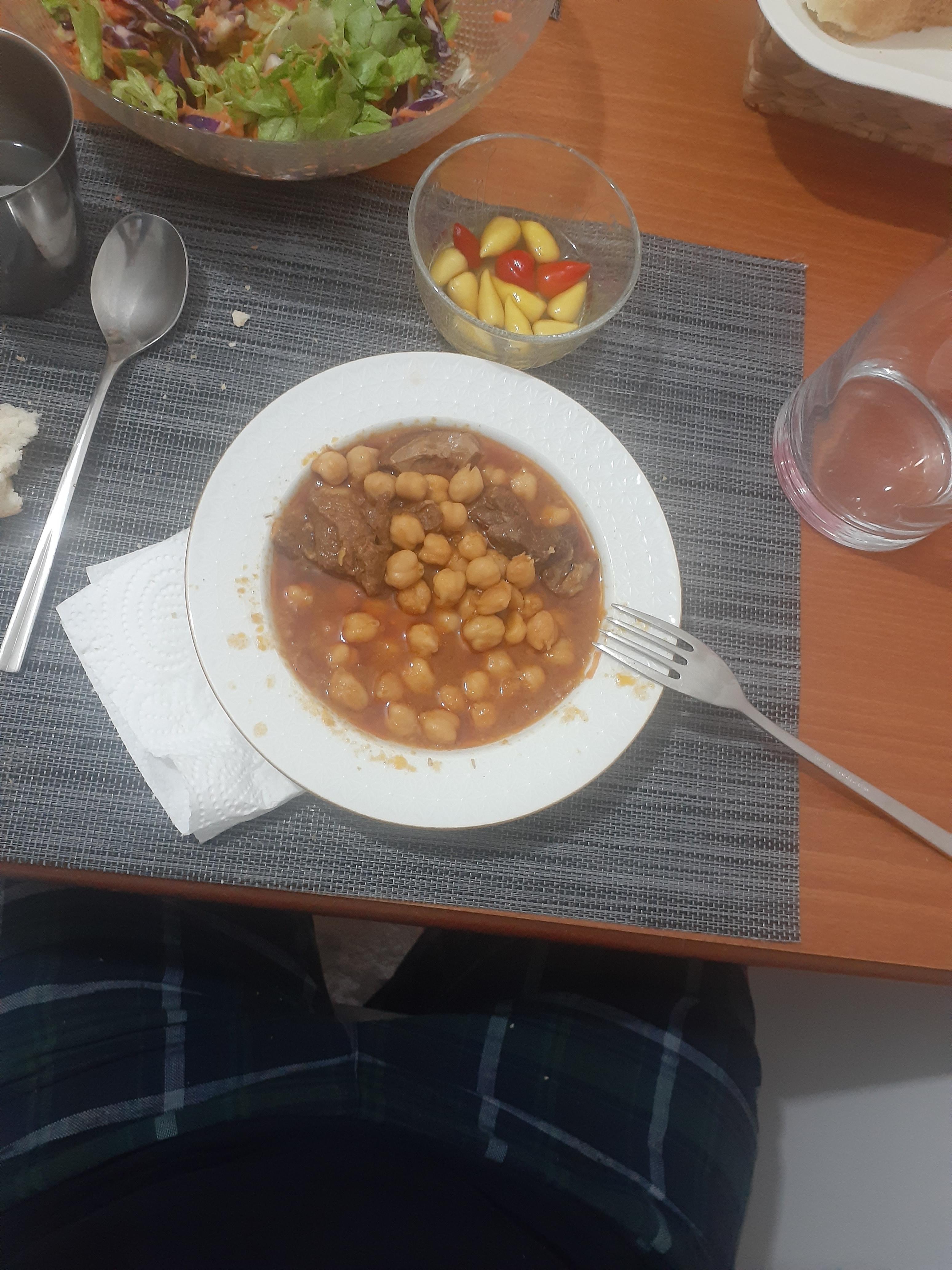 sevilen yemekten saç çıkması - uludağ sözlük