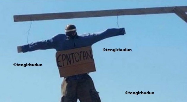 yunanistan da dini törende rte kuklası yakılması