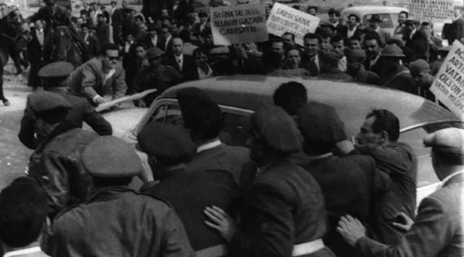 1 mayıs 1959 ismet inönü nün taşlanması