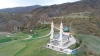 dağ başına inşa edilen cam kubbeli lüks cami / #1767934