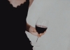 şarap bardağındaki ruj izi