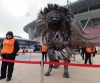 galatasaray stadının önüne getirilen aslan figürü resim 1