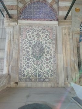 fransızların çaldığı ikinci selim türbesi çinileri