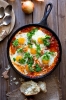 domatesin kabuğu soyulmadan yapılan menemen / #1155248