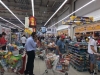 katarda insanların marketlere akın etmesi / #1442761