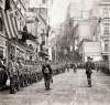 istiklal caddesindeki yunan askerleri / #1996675