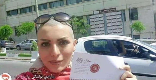 iranlı kadınların saç yoksa günah yok kampanyası