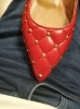 sevgiliye valentino ayakkabı hediye etmek