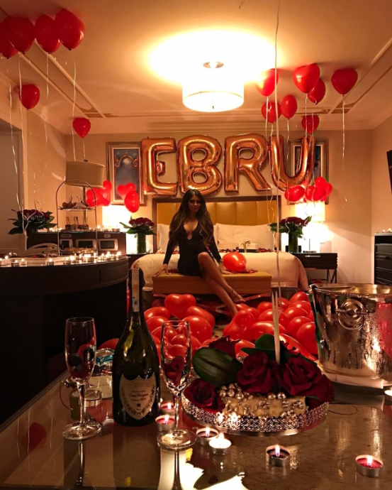 ebru polat ın başkasını beklerken pozu