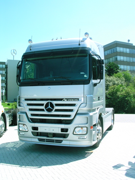 Мерседес actros 184