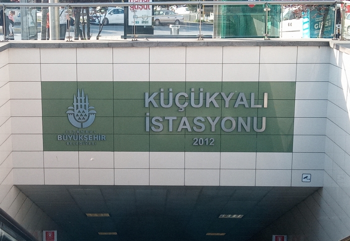 küçükyalı metro istasyonu