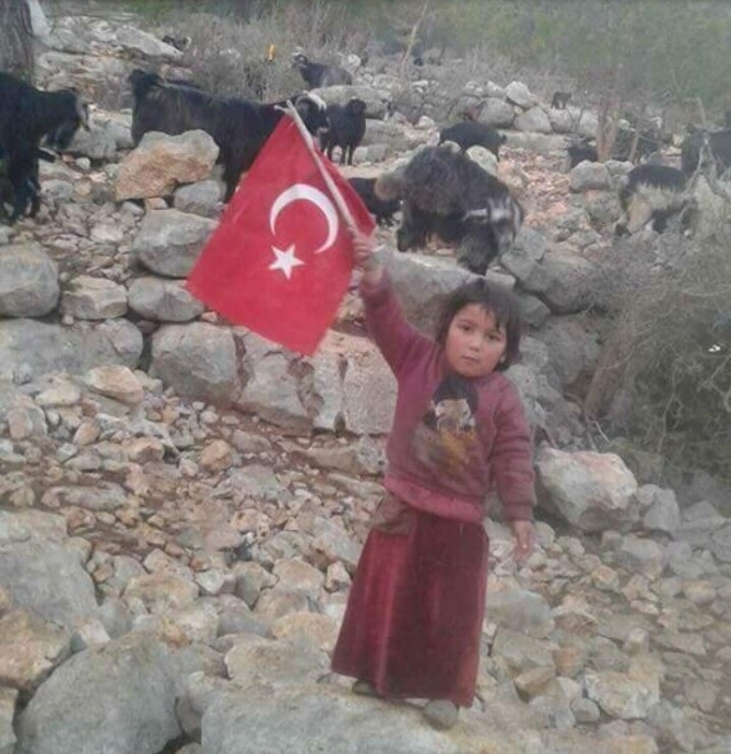 ulupamir köyünden tatlı kırgız balası