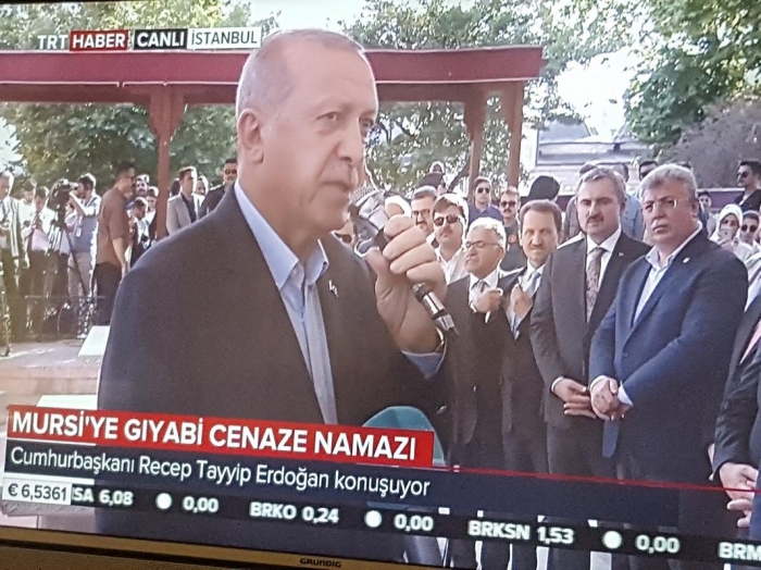 mursi nin gıyabi cenaze namazında miting yapmak