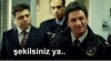 kalabalık kafenin ortasında ders çalışmak / #1838915