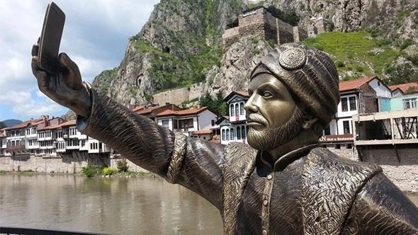 türkiye de yaşanan tersten rönesans