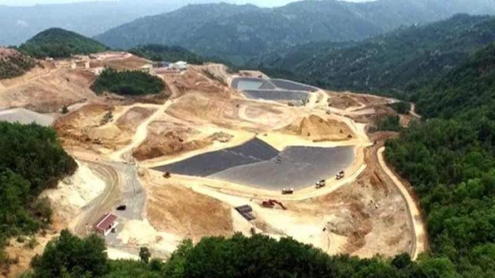 kaz dağlarındaki siyanür havuzu