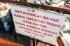 galata kulesi nin duvarına yazı yazan vandal / #1751744