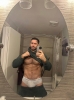 instagramda vücudunu gösteren erkek